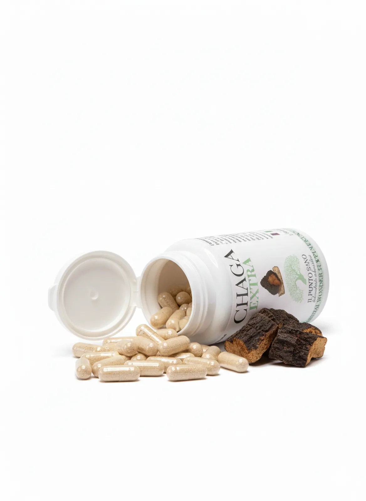 Chaga Extra – Flacone aperto con capsule e fungo Chaga Chaga Extra Il Punto Sano con flacone aperto, capsule vegetali e pezzi di fungo Chaga, integratore alimentare con Chaga titolato in betaglucani e Rosa canina fonte di vitamina C per il supporto delle naturali difese e del benessere generale