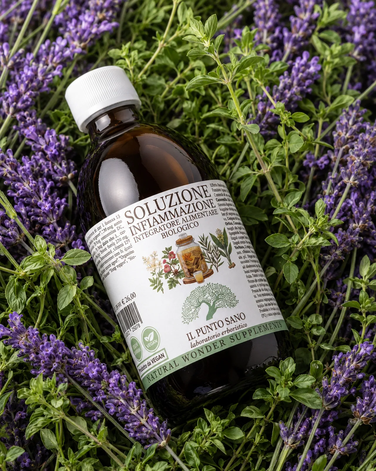 Soluzione Infiammazione su letto di lavanda Soluzione Infiammazione Il Punto Sano in flacone coricato su un letto di lavanda ed erbe aromatiche, immagine naturale per presentazione prodotto.